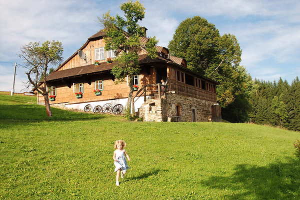 Tara, Czech Republic, The Grove Cottages