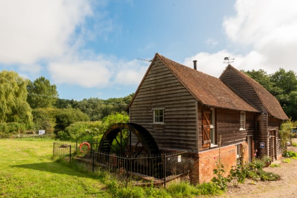 Mill Cottage Assington sleeps a couple