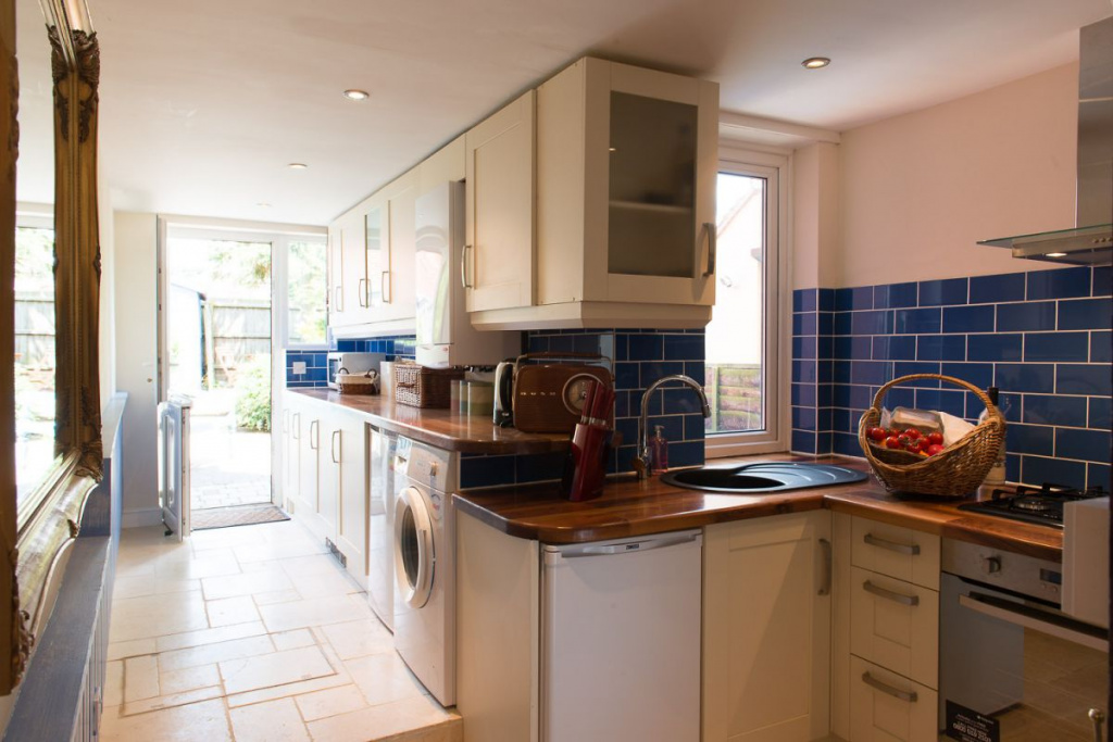 Self catering holiday cottage | Well equipped kitchen