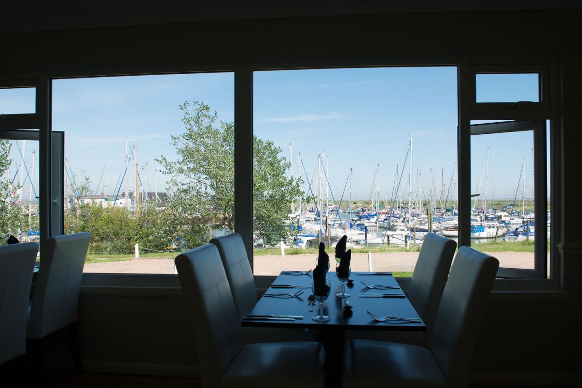 holiday cottages near The Marina Restaurant Tollesbury