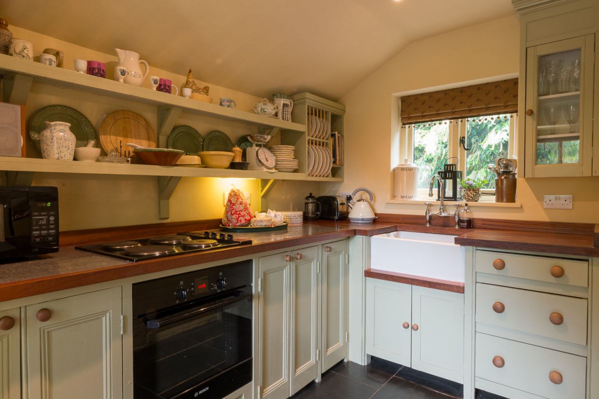 beautiful holiday cottage kitchen in Suffolk