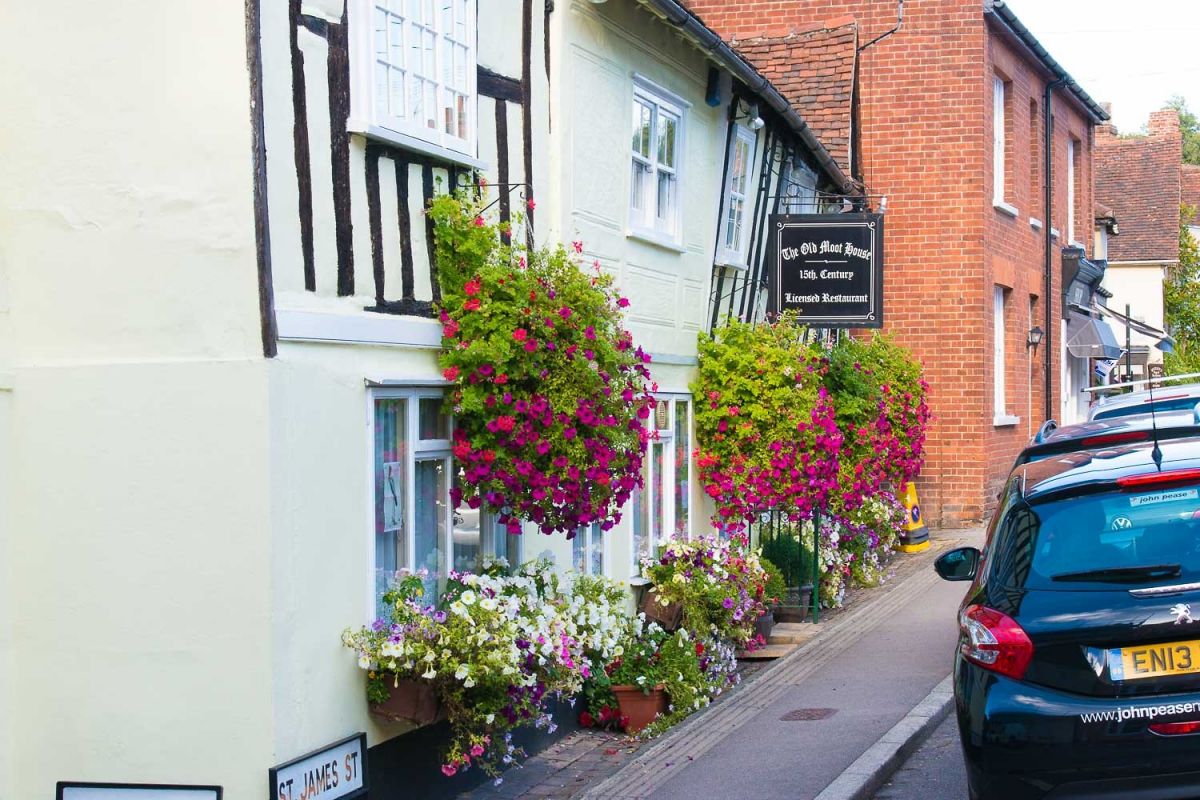 romantic holiday cottages in Castle Hedingham