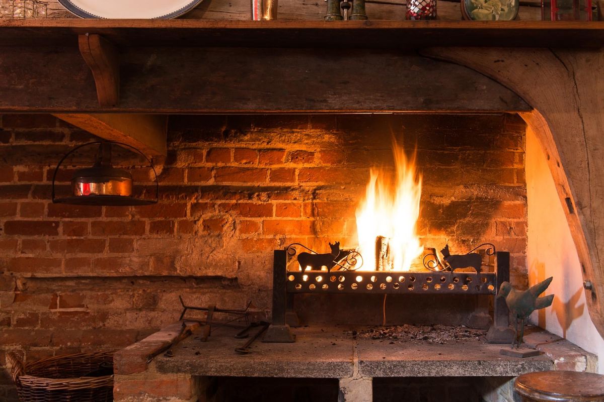 holiday cottages with stunning fires in Suffolk