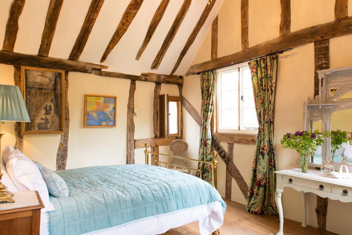 gorgeous bedroom in a grade 1 listed house