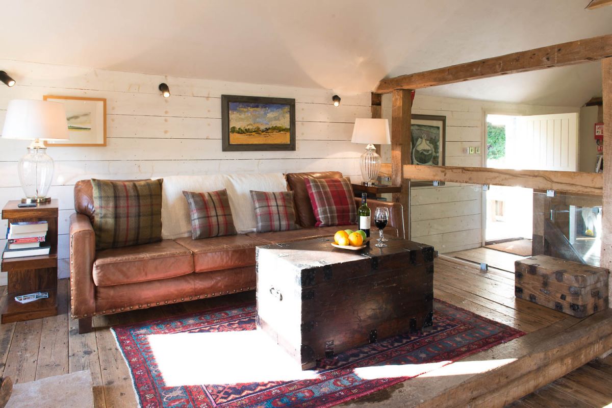 romantic Mill Cottage for two