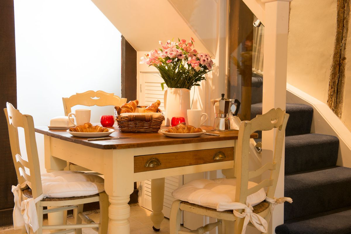 romantic self catering holiday cottages in Suffolk