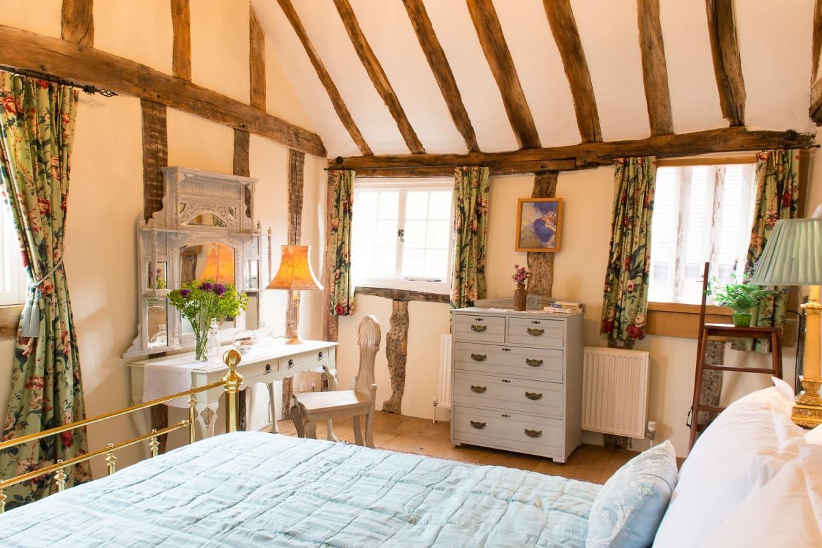 Romantic self catering holiday in Historic House