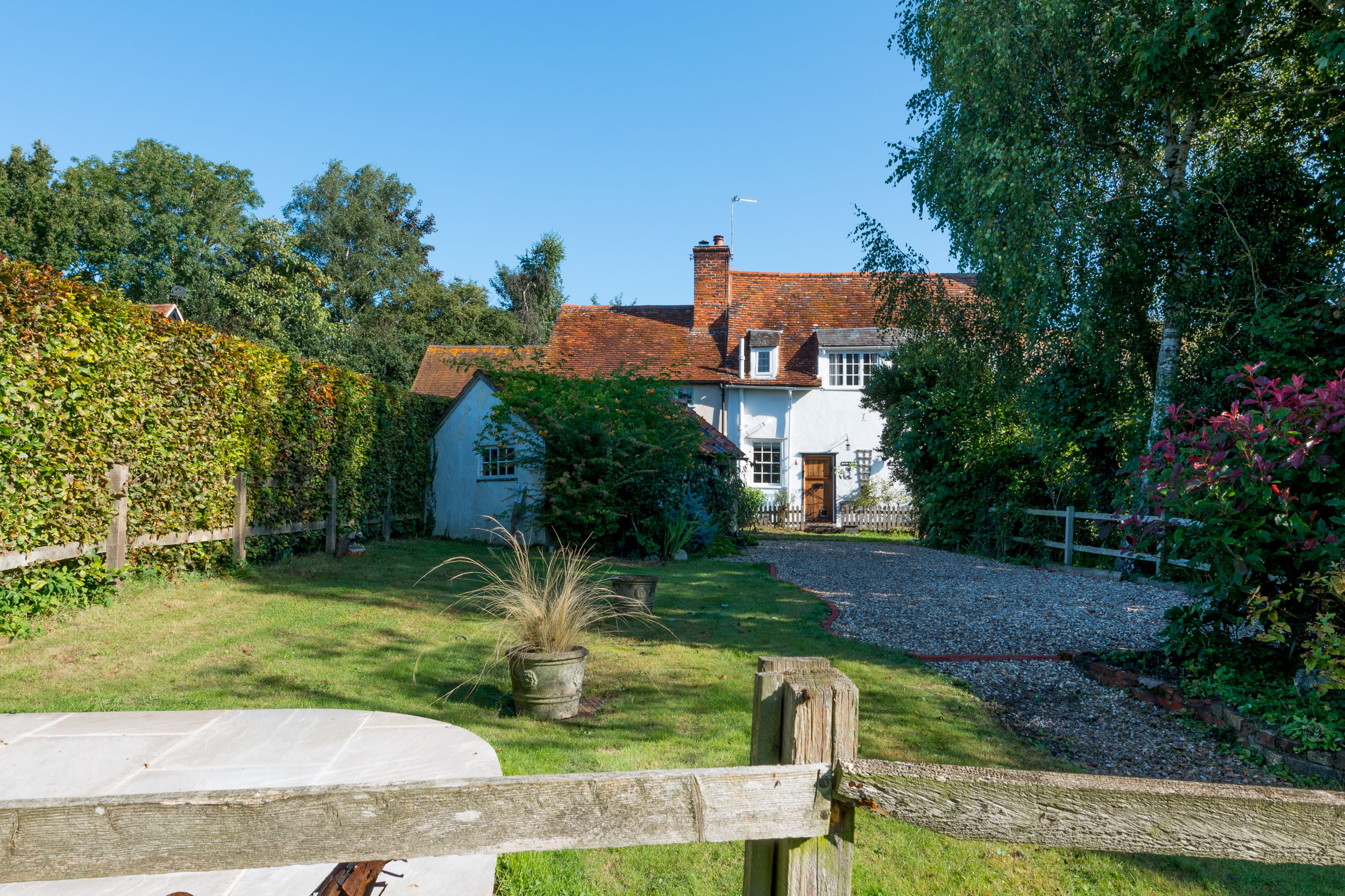 Putts Cottage, happily lost in beautiful Suffolk countryside