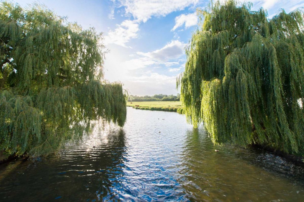 Riverside holiday cottages in Suffolk