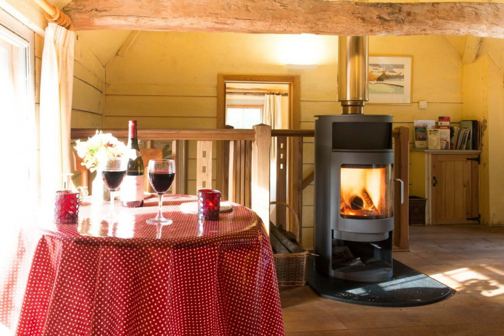Holiday cottage with wood burner