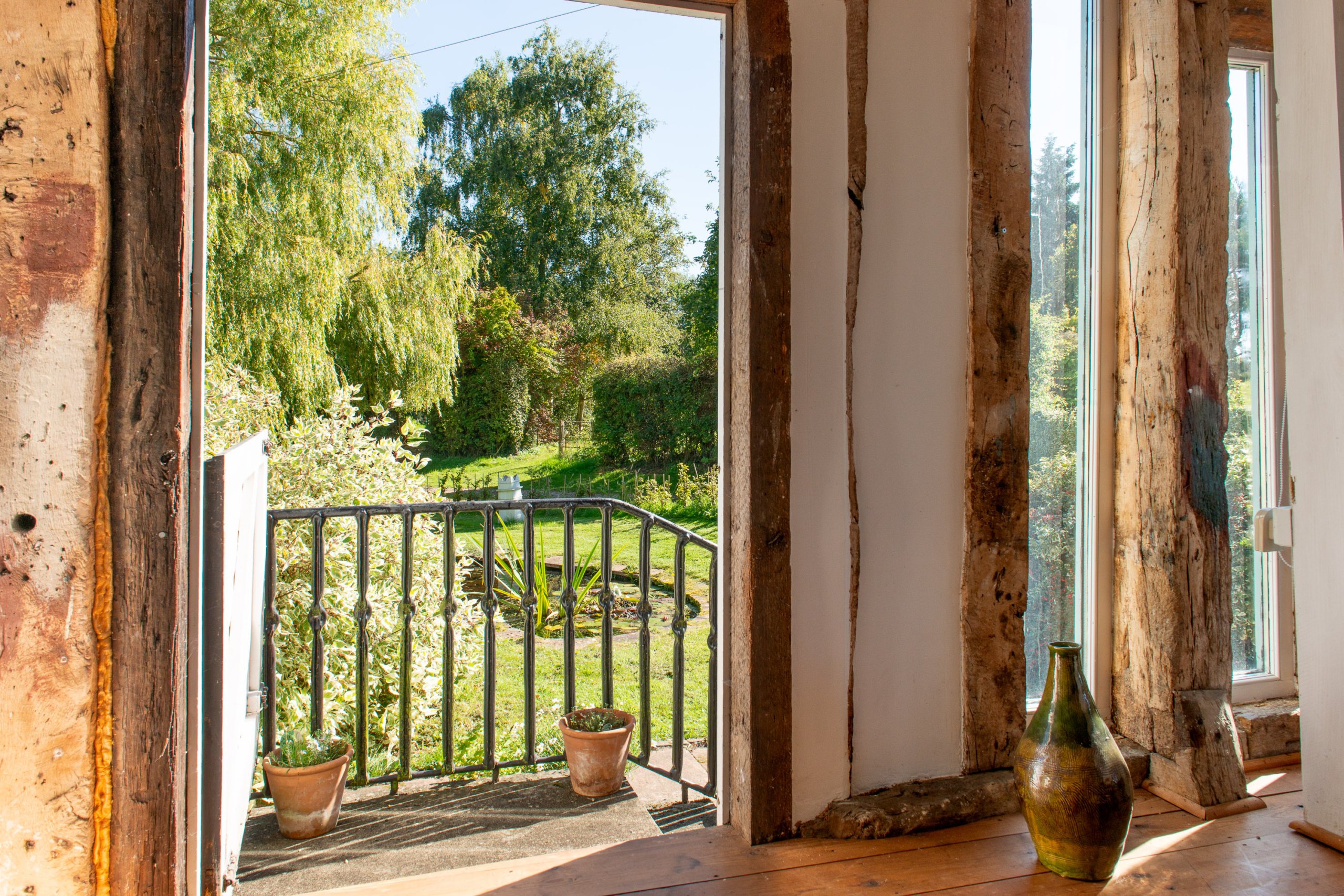 Beautiful historic Cottage with pretty garden