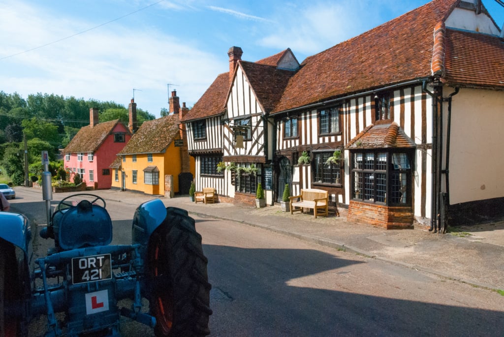 The Outstanding Pubs Near The Grove Cottages: A Guide for Guests - Outstanding Pubs