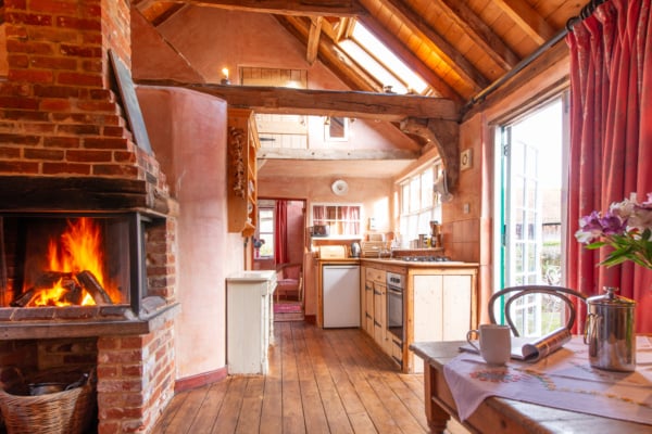 The Beauty of Lime - How to Tell a Historic Cottages Story to Guests